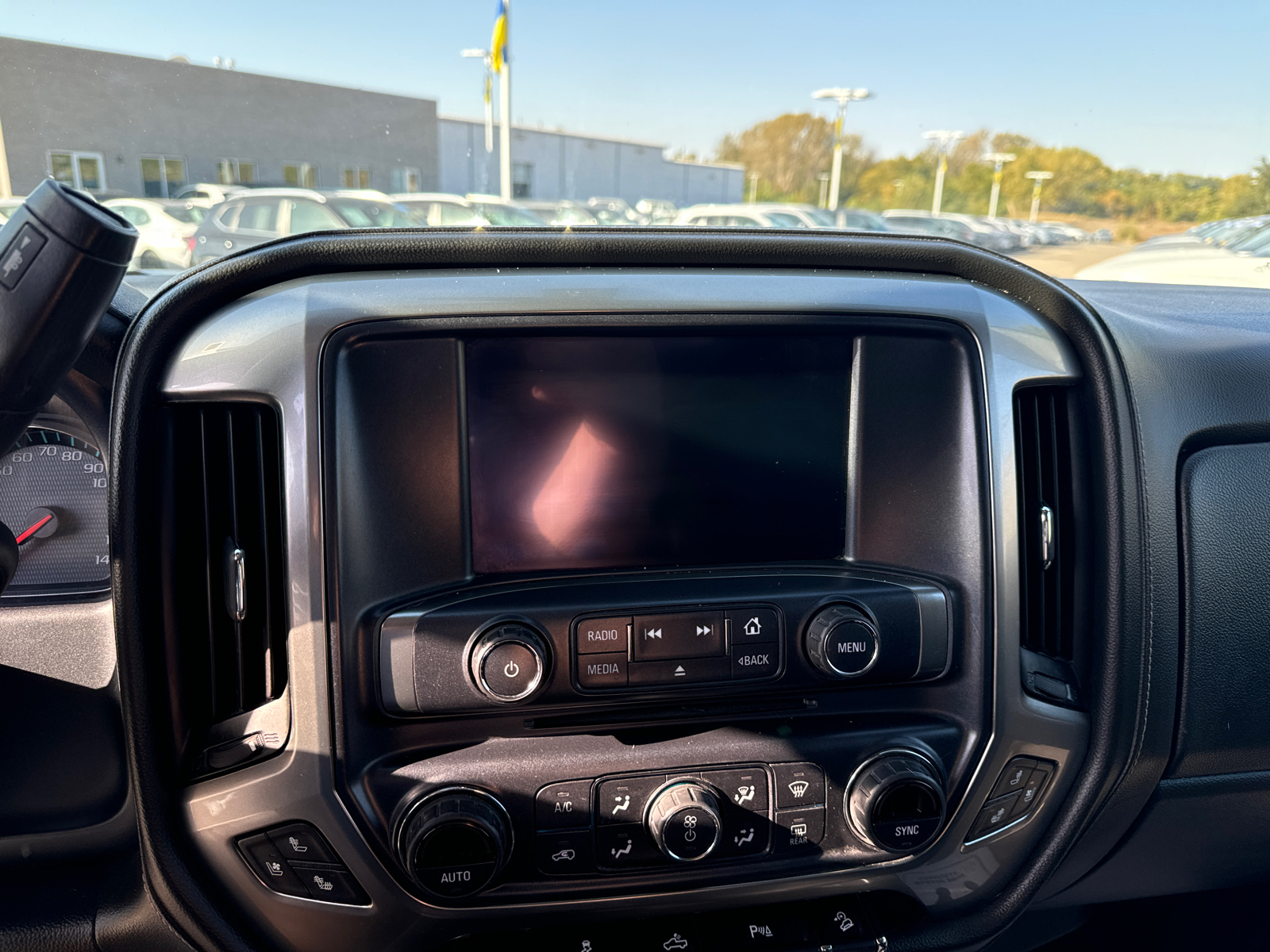 2018 Chevrolet Silverado 1500 LTZ 4WD Crew Cab 143.5 17