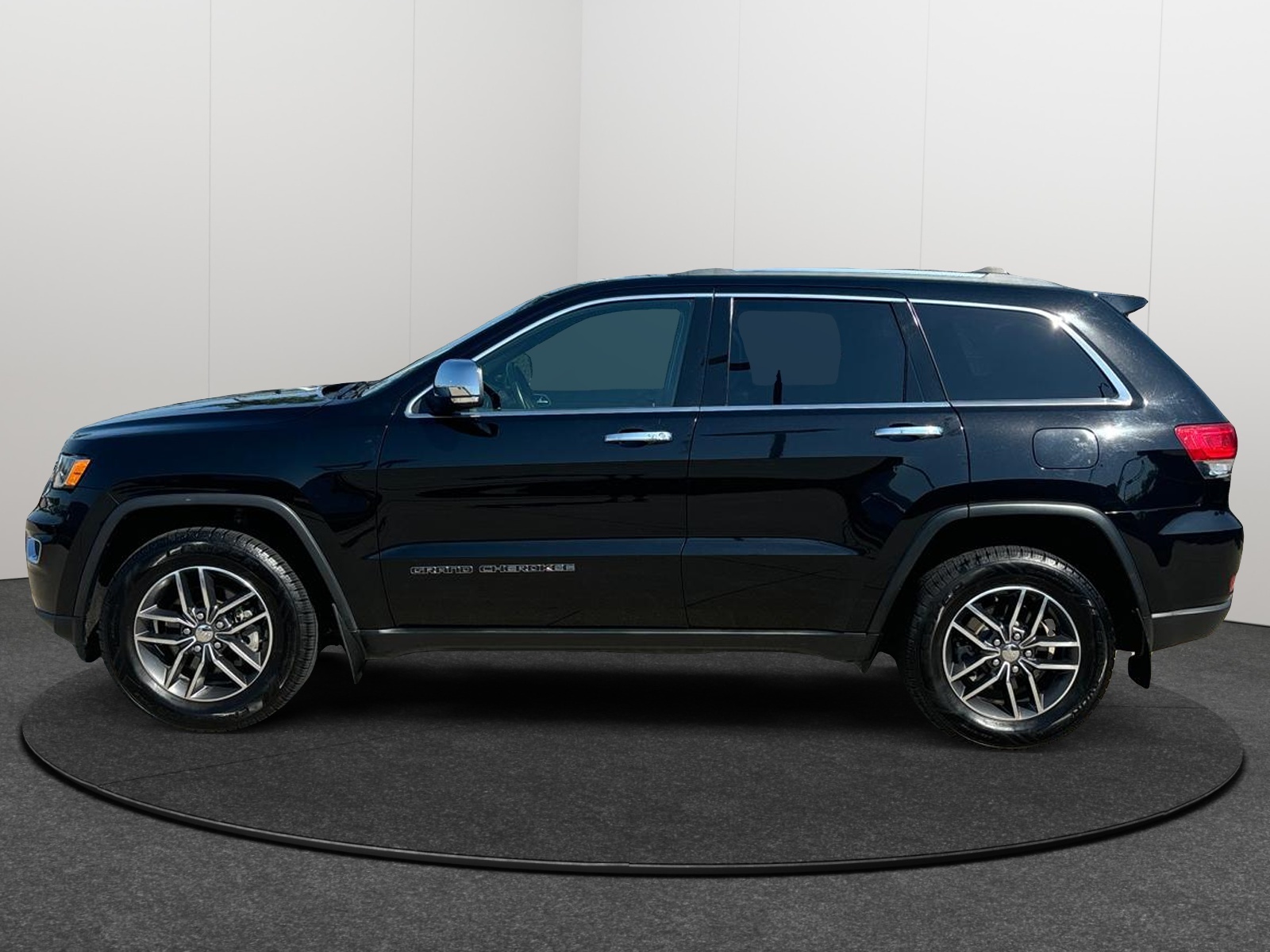 2019 Jeep Grand Cherokee Limited 3