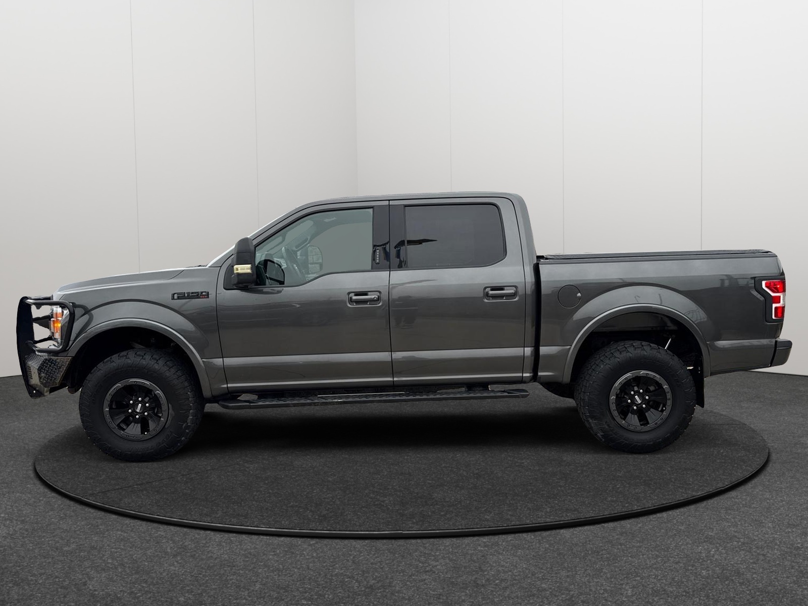 2019 Ford F-150 XLT 4WD SuperCrew 5.5 Box 3