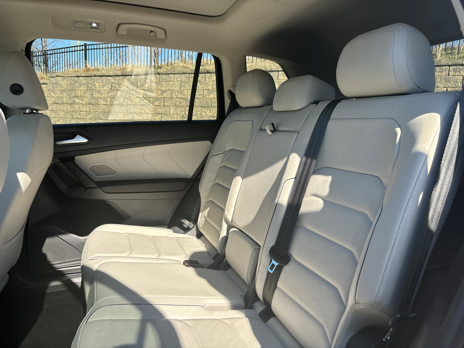 2019 Volkswagen Tiguan SEL Premium 13