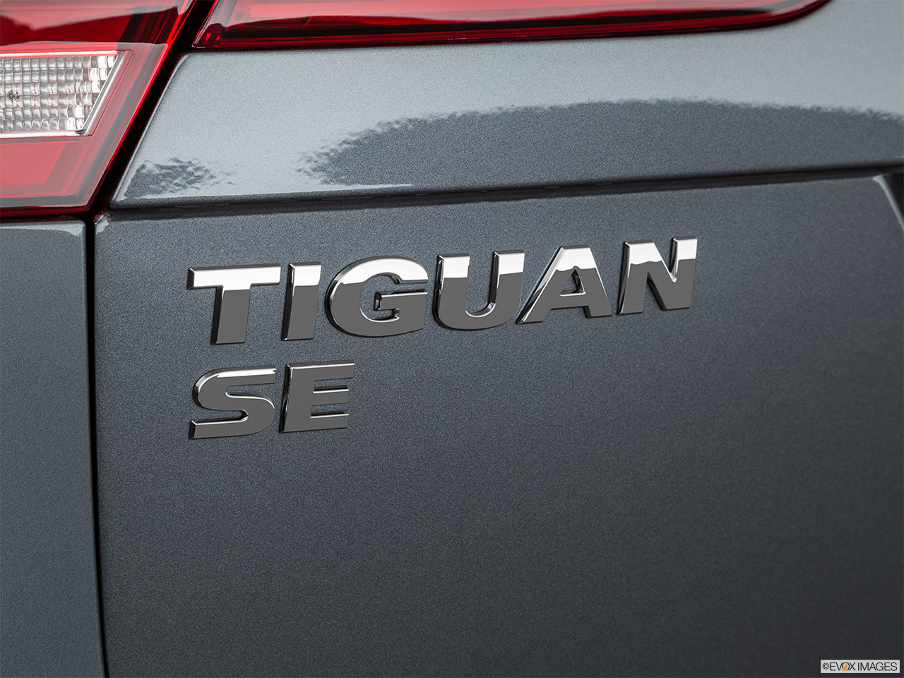 2019 Volkswagen Tiguan SE 8