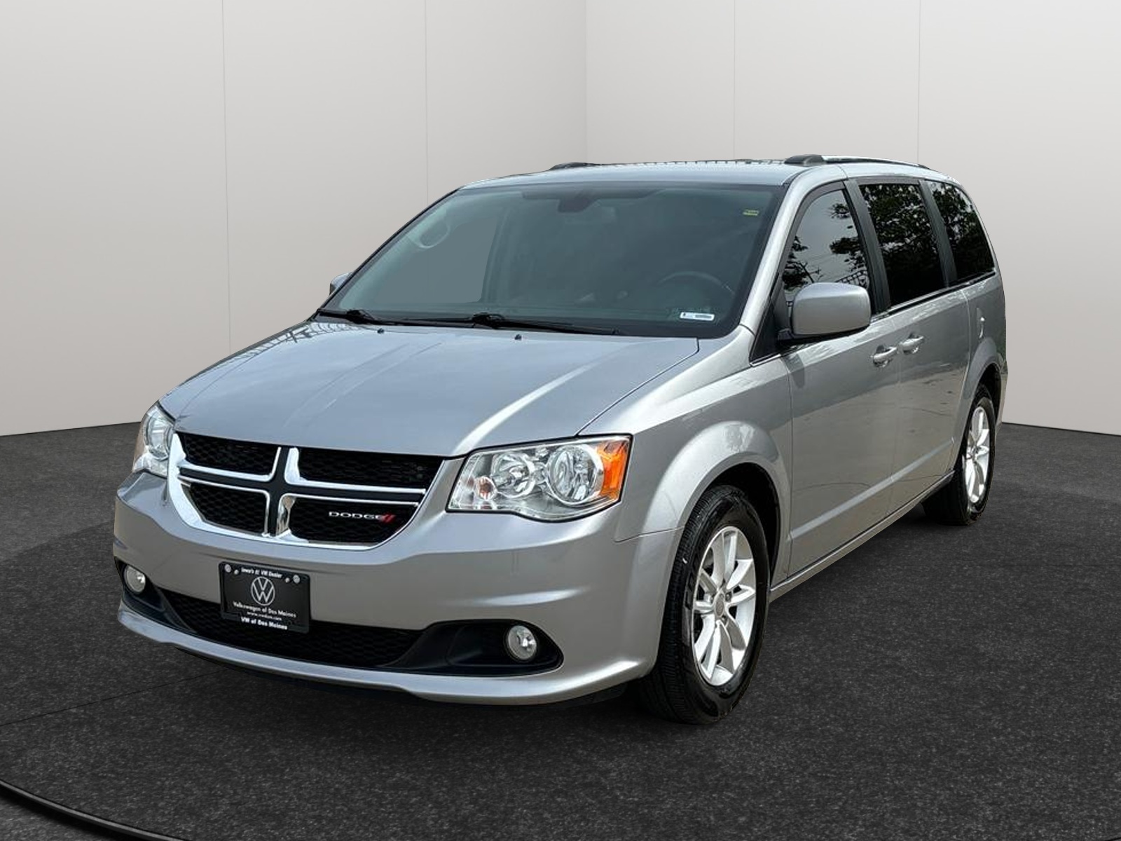 2019 Dodge Grand Caravan SXT 1