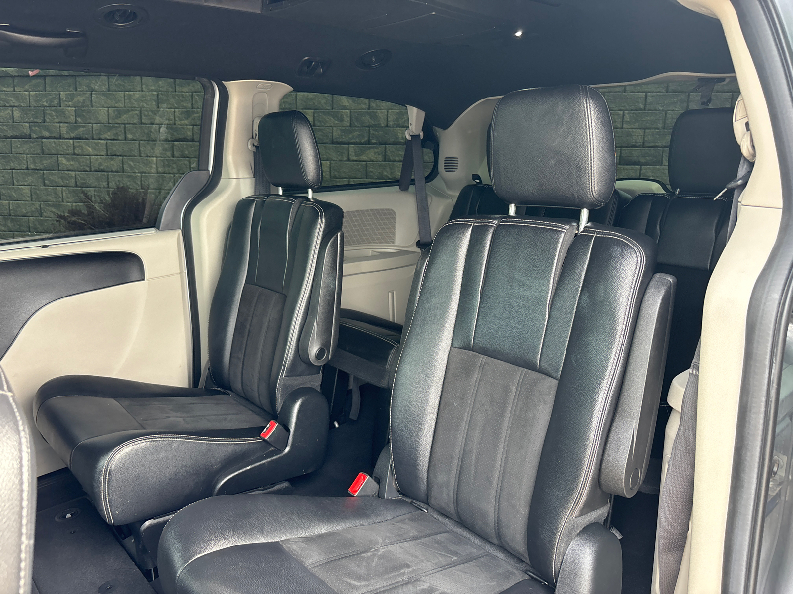 2019 Dodge Grand Caravan SXT 13