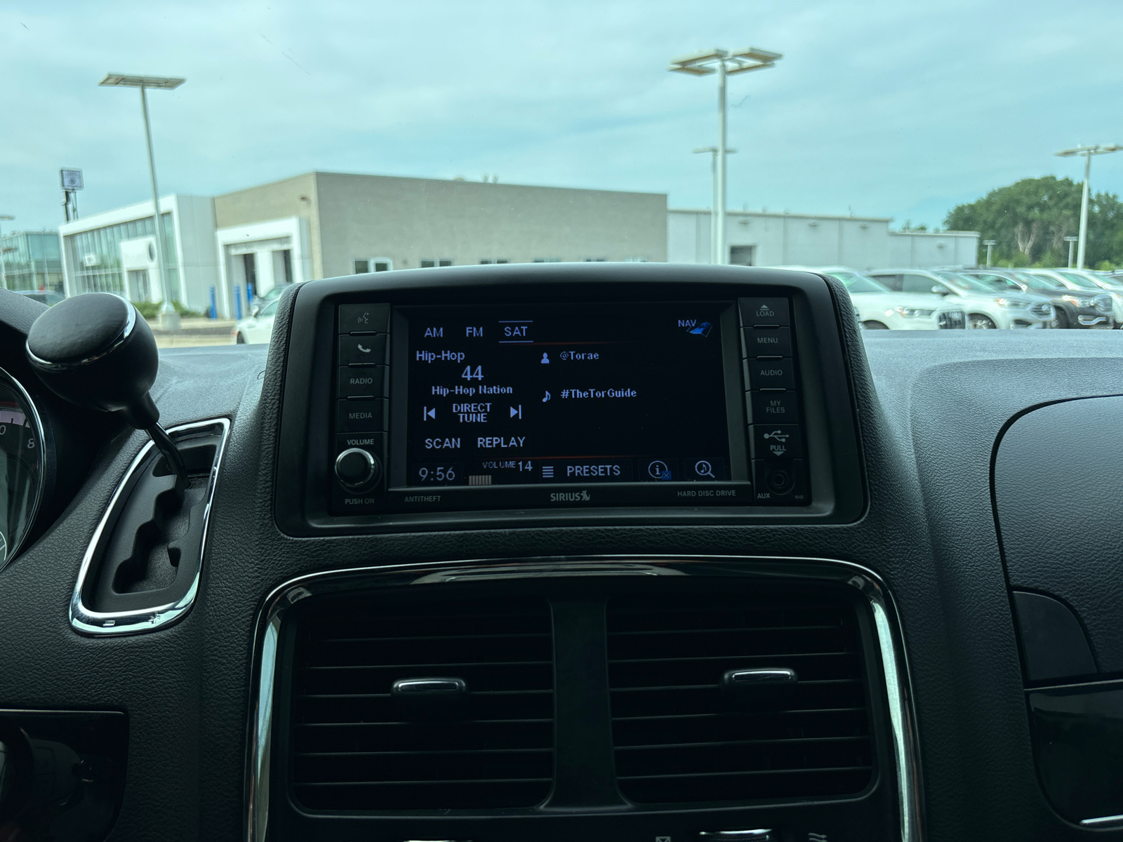 2019 Dodge Grand Caravan SXT 17