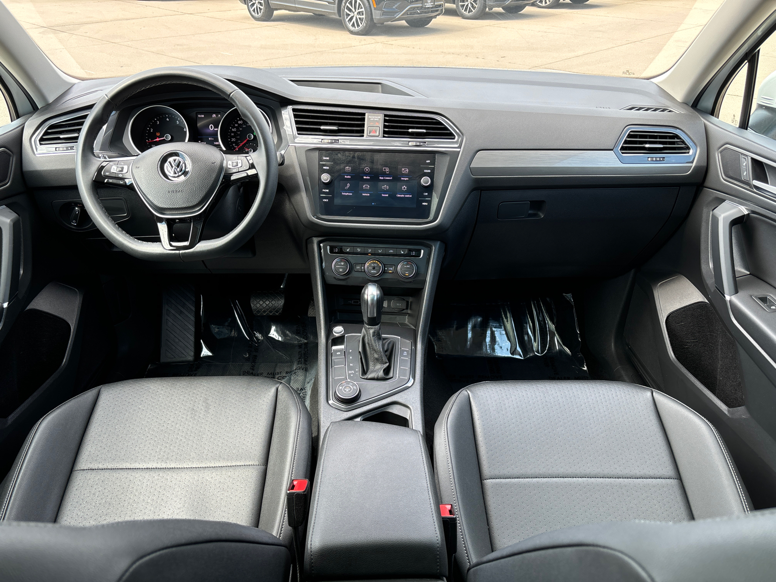 2020 Volkswagen Tiguan SE 10
