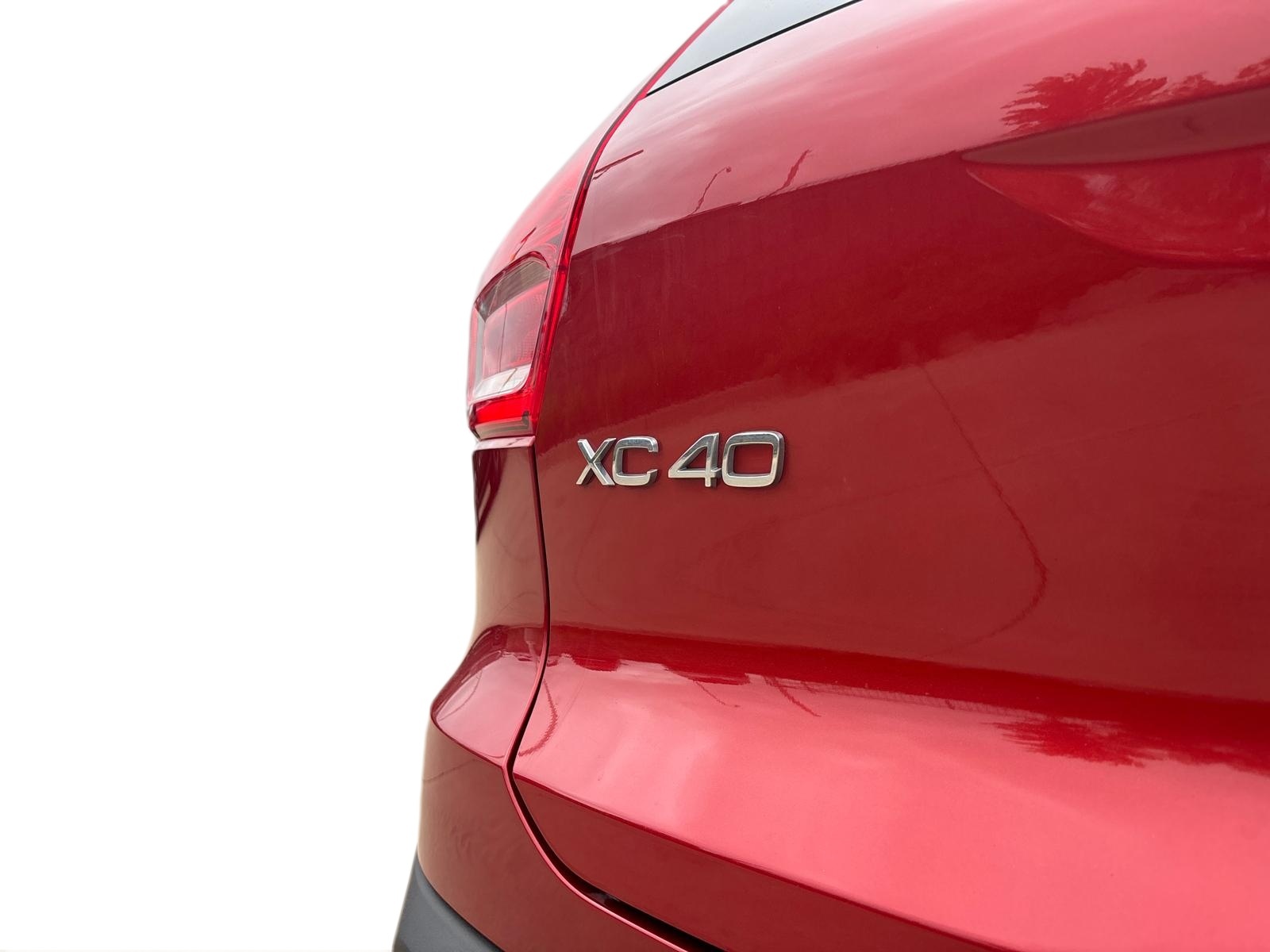 2021 Volvo XC40 Momentum 7