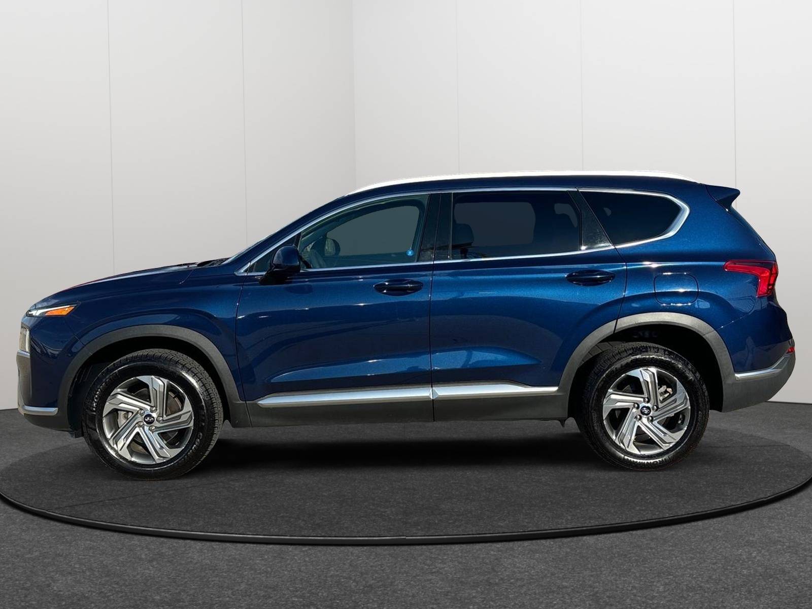 2021 Hyundai Santa Fe SEL 3