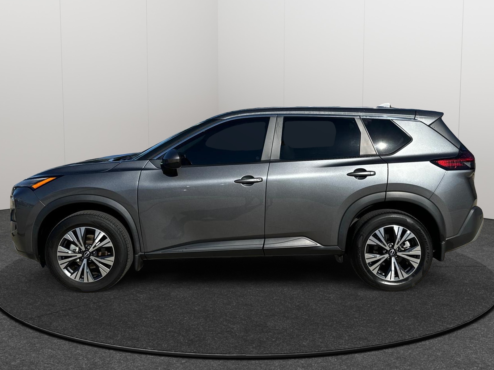 2022 Nissan Rogue SV 3