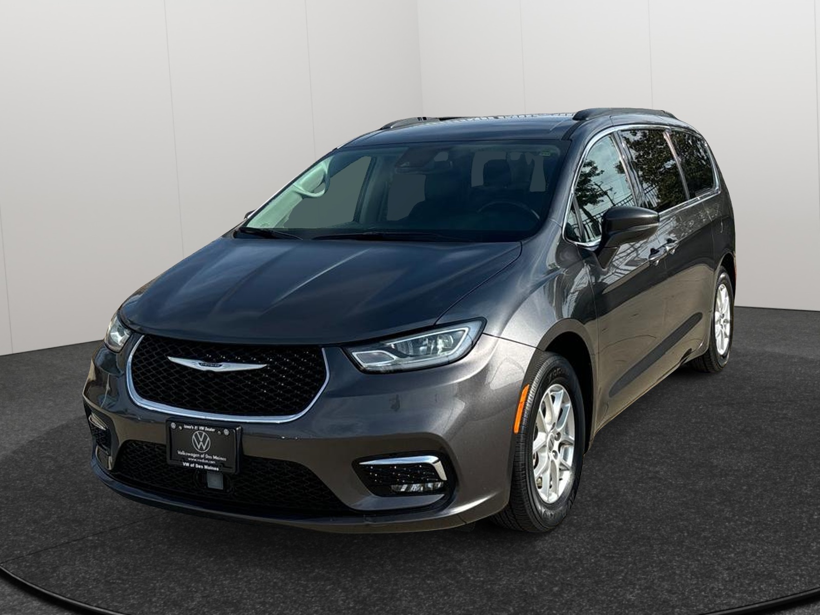 2022 Chrysler Pacifica Touring L 1