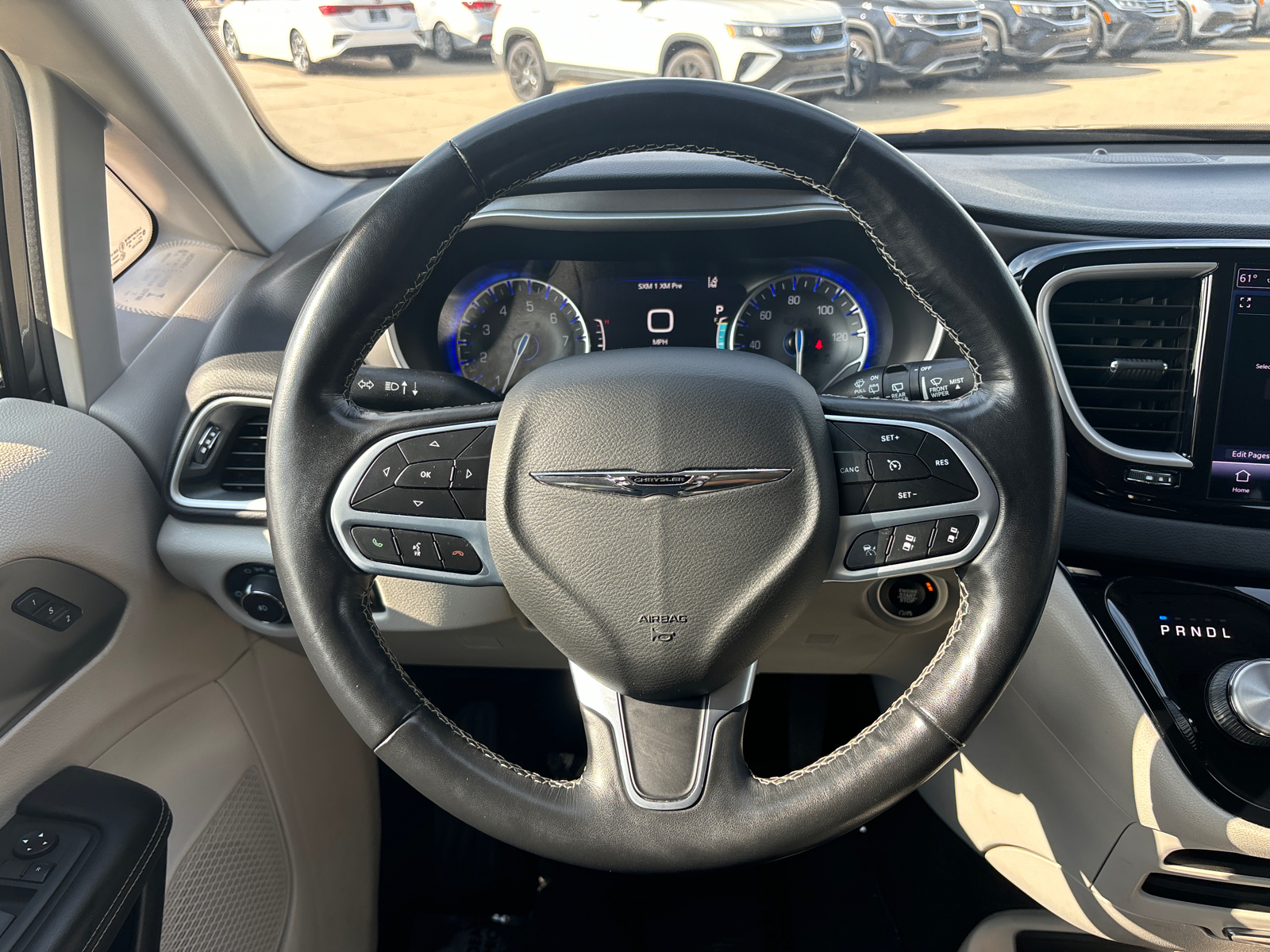 2022 Chrysler Pacifica Touring L 16