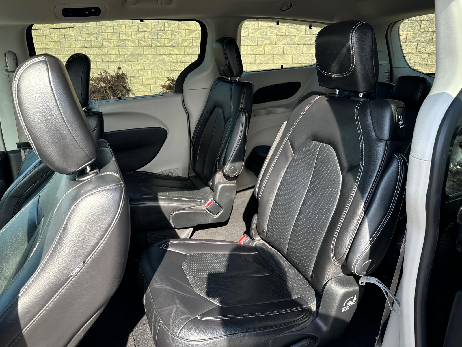 2022 Chrysler Pacifica Touring L 12