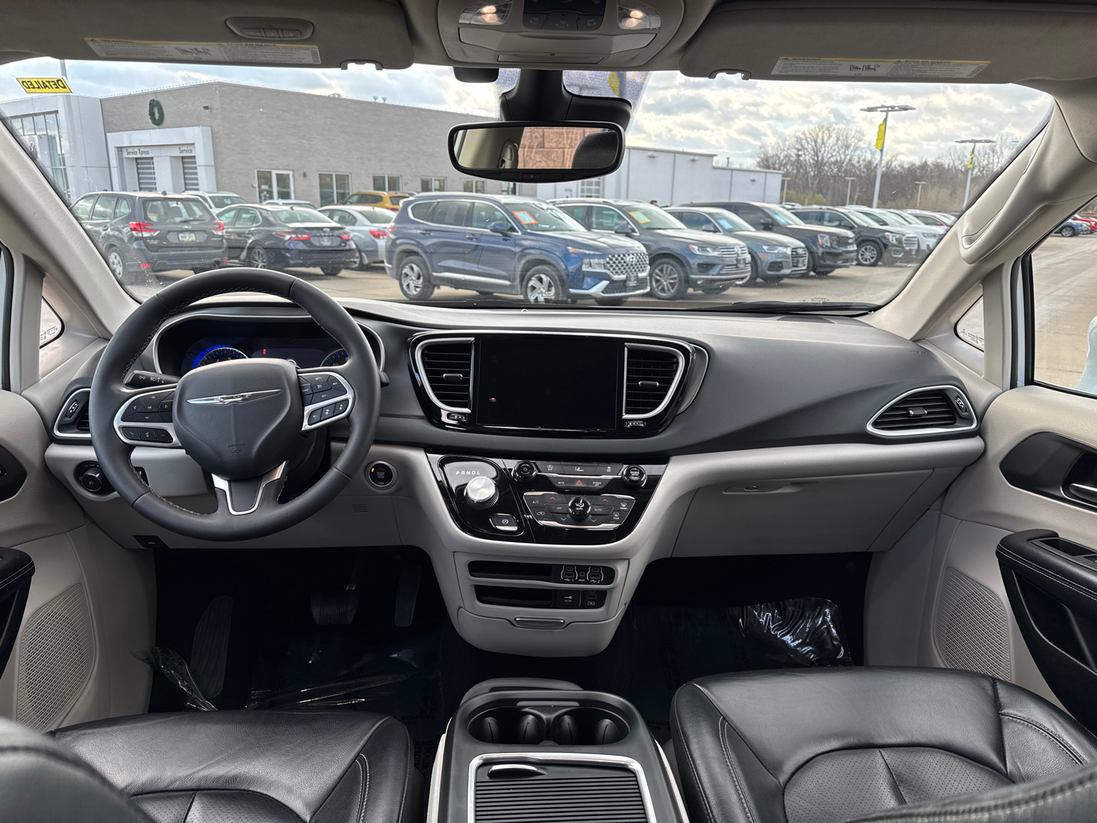 2022 Chrysler Pacifica Touring L 10