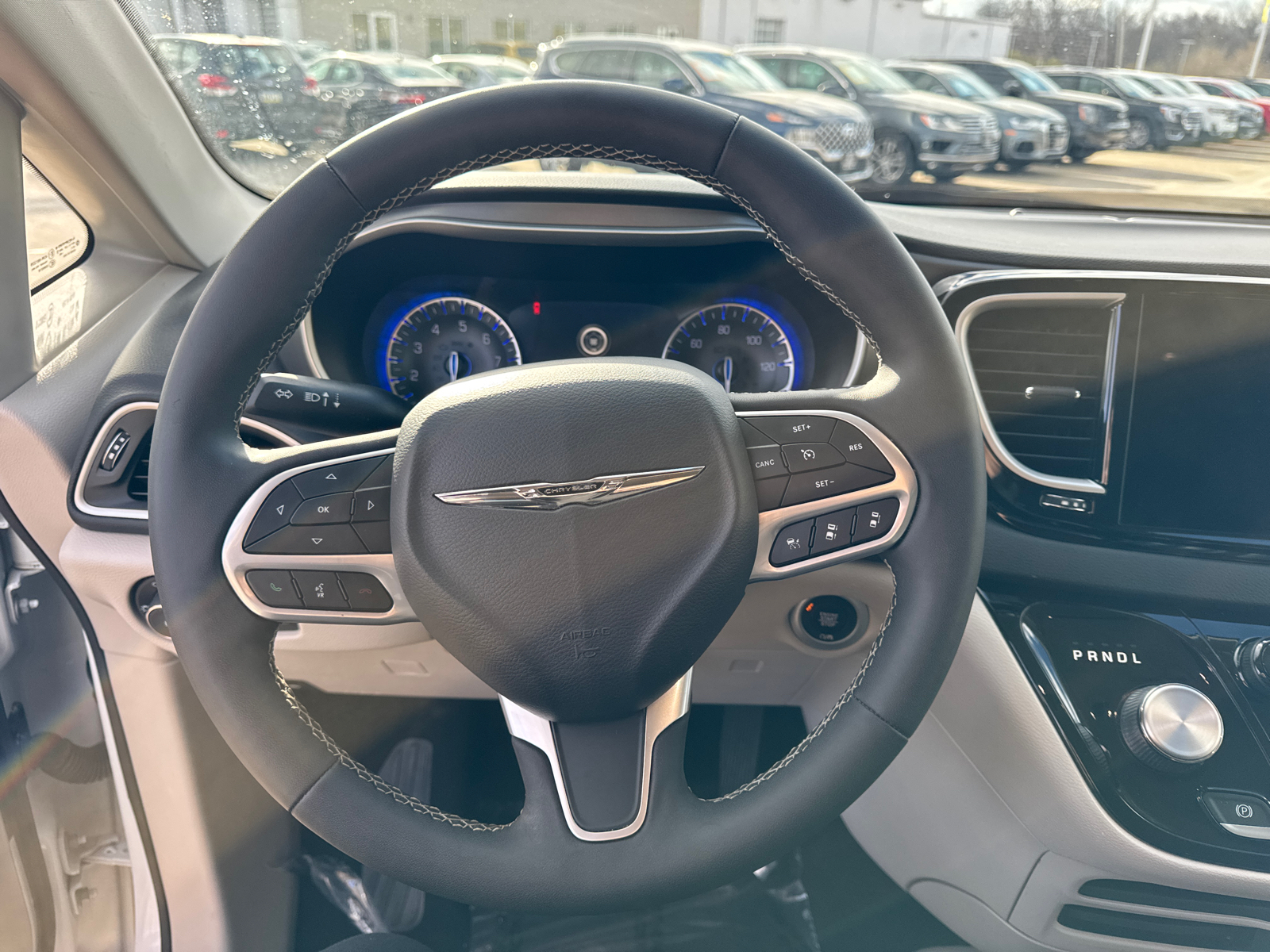 2022 Chrysler Pacifica Touring L 16