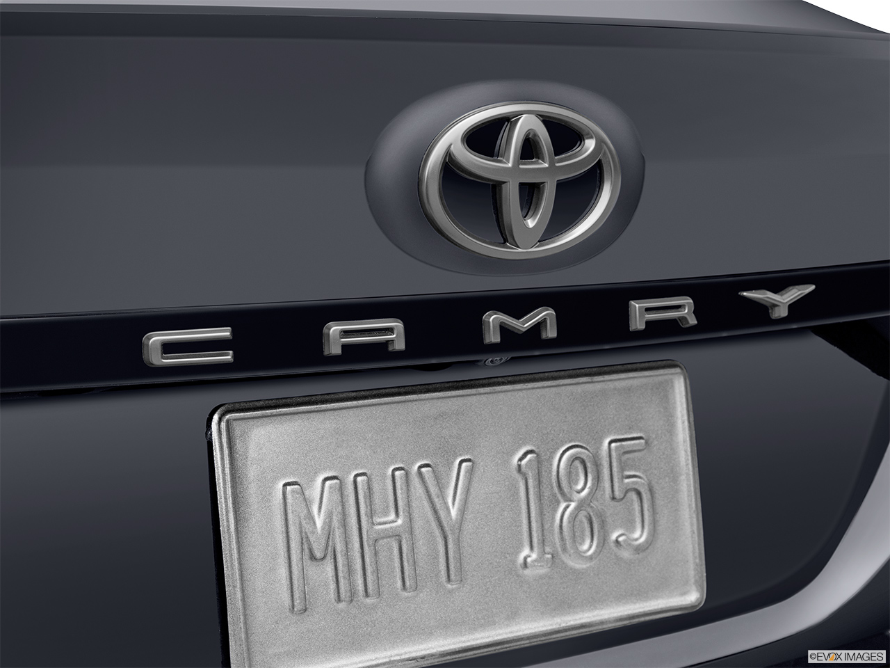 2022 Toyota Camry SE 8