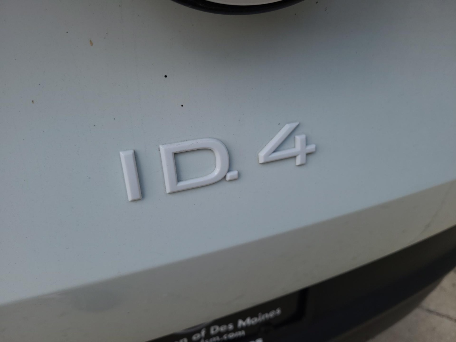 2023 Volkswagen ID.4 Pro 7