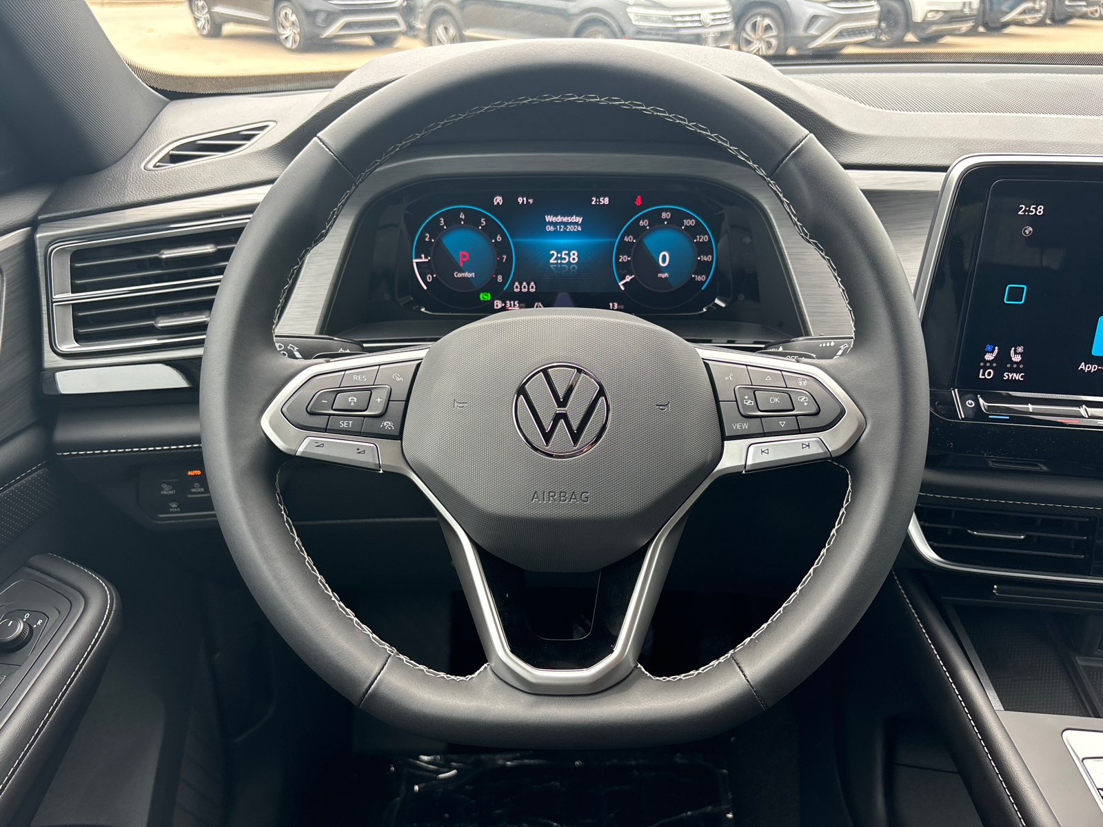 2024 Volkswagen Atlas Cross Sport 2.0T SE 15