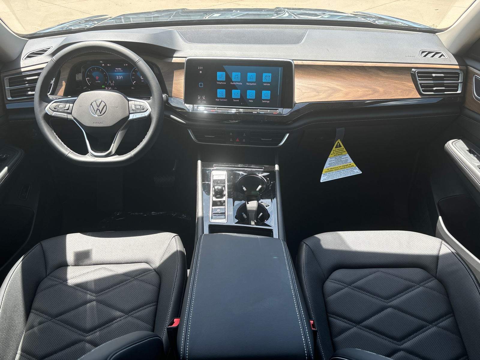 2024 Volkswagen Atlas 2.0T SE w/Technology 10