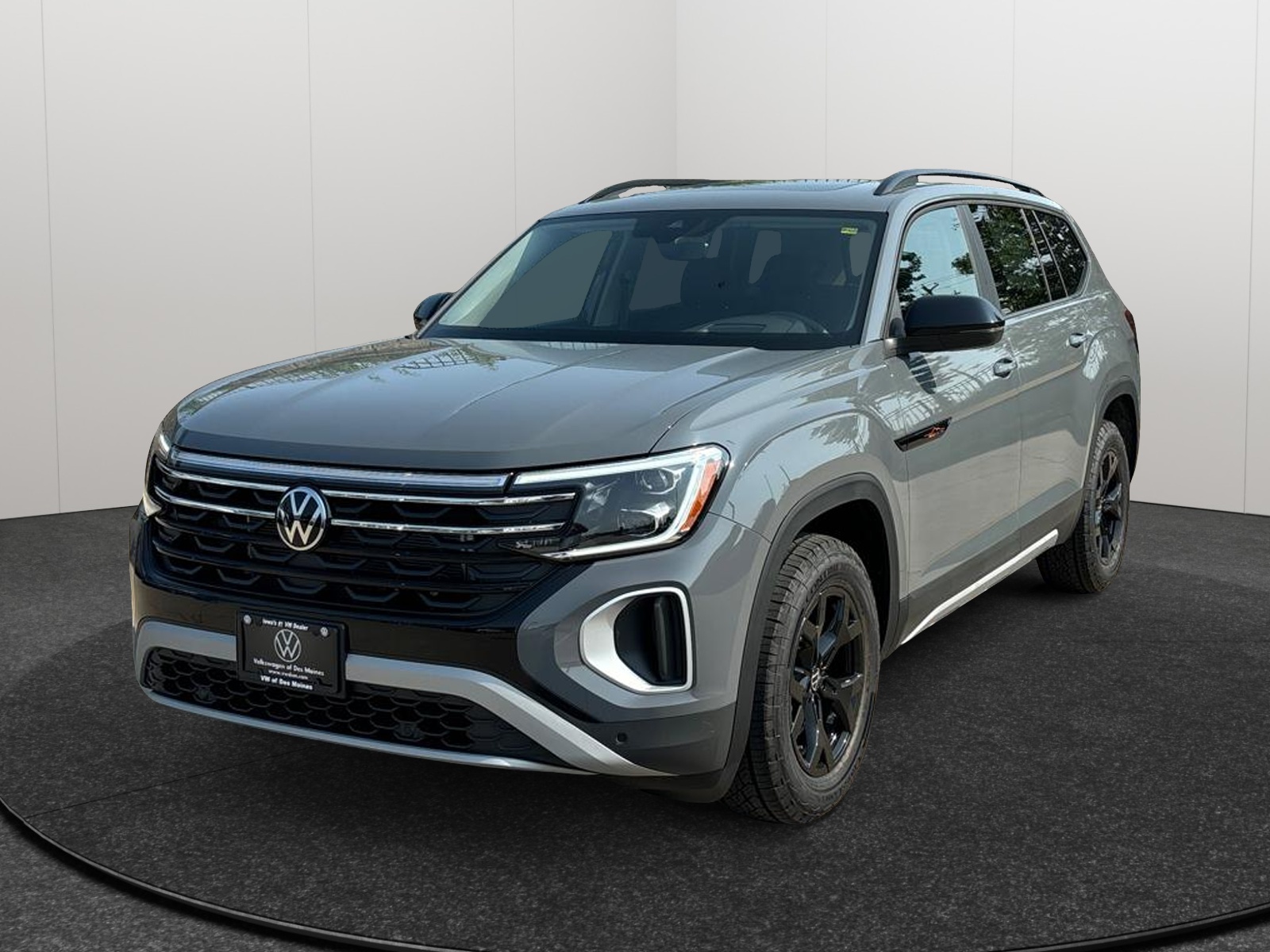 2024 Volkswagen Atlas 2.0T Peak Edition SEL 1