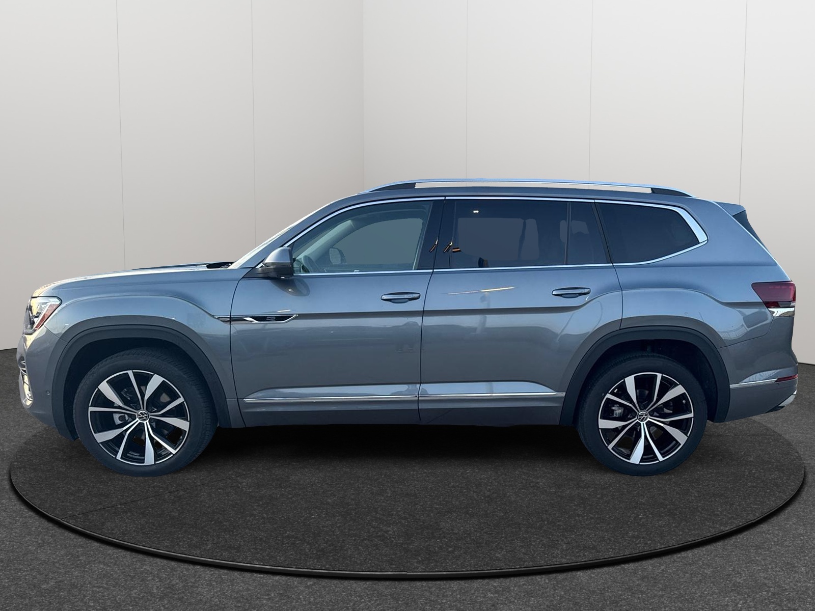 2024 Volkswagen Atlas 2.0T SEL Premium R-Line 3