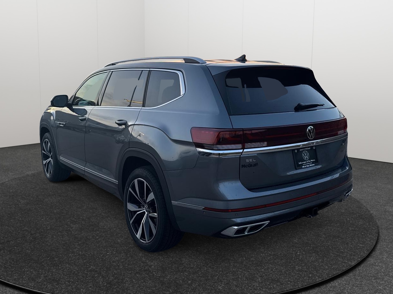 2024 Volkswagen Atlas 2.0T SEL Premium R-Line 4