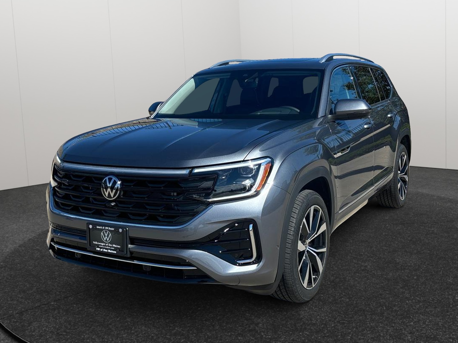 2024 Volkswagen Atlas 2.0T SEL Premium R-Line 1