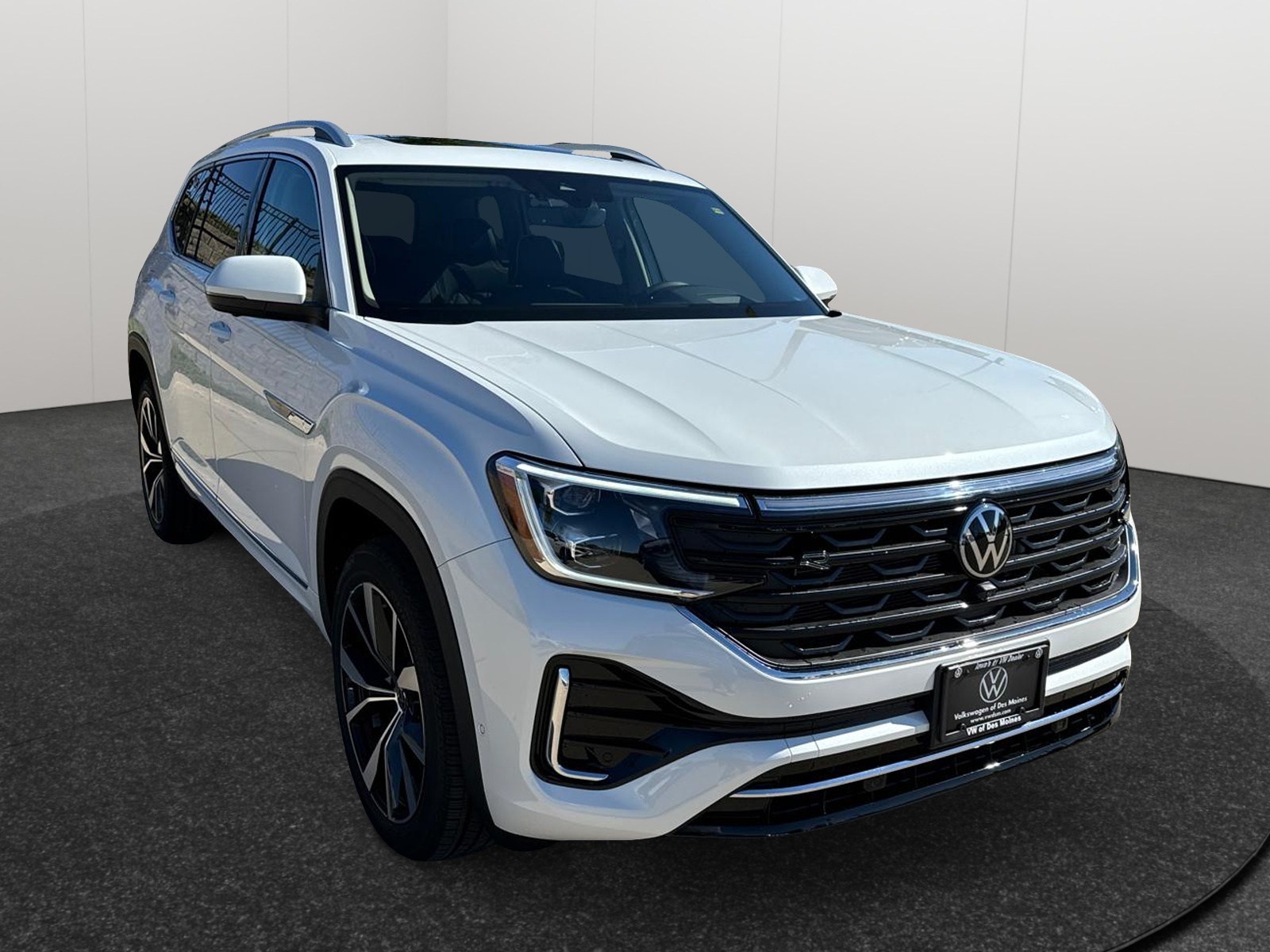 2024 Volkswagen Atlas 2.0T SEL Premium R-Line 1