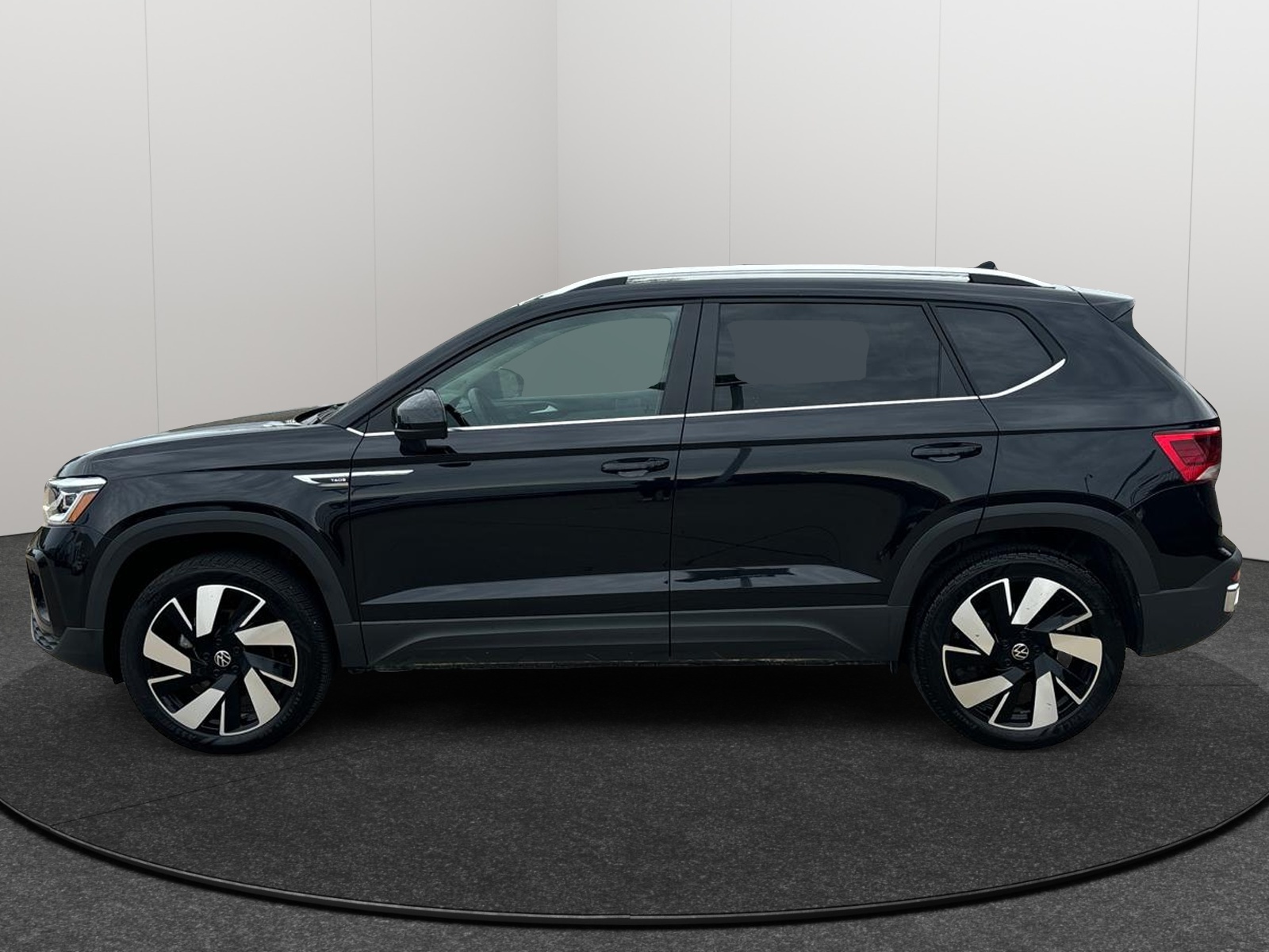 2024 Volkswagen Taos SEL 3