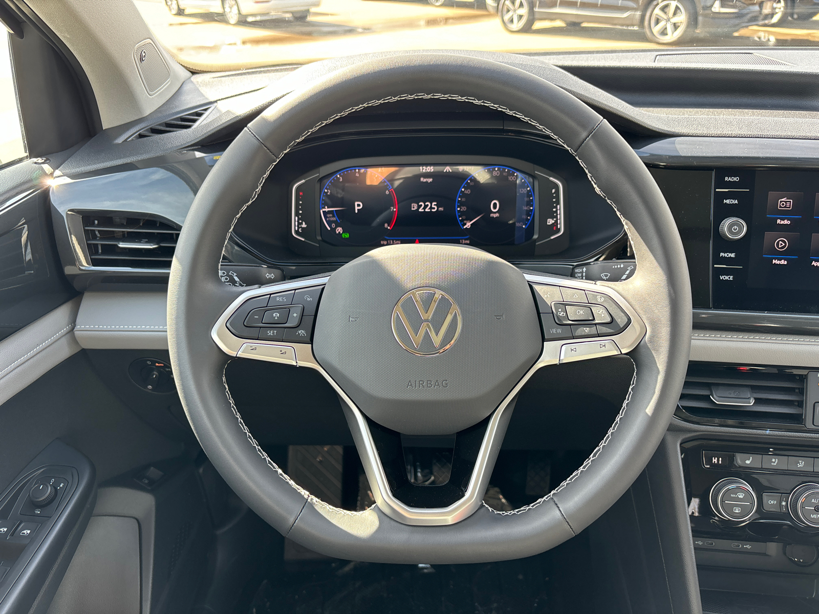 2024 Volkswagen Taos SEL 15
