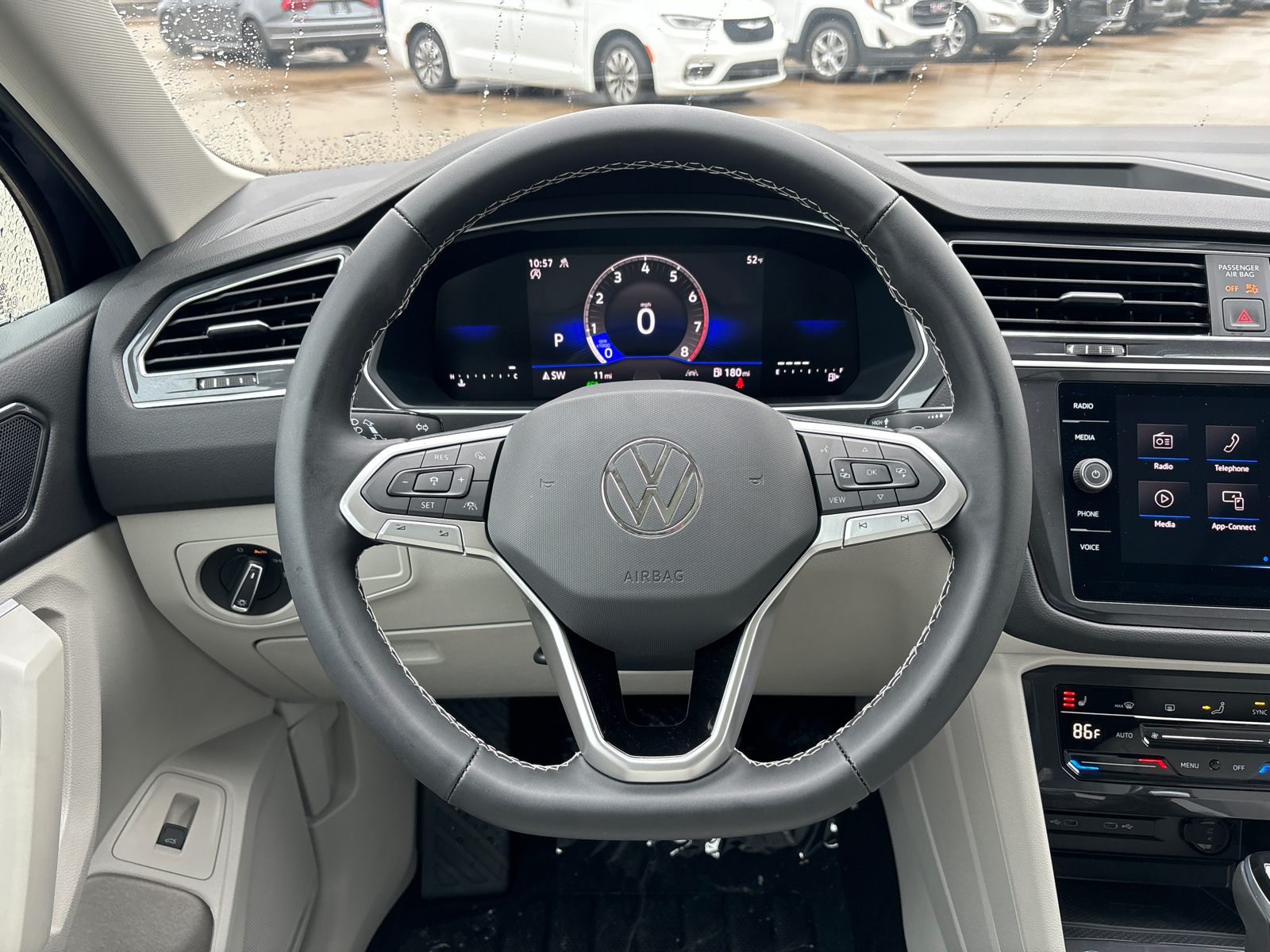 2024 Volkswagen Tiguan SE 15