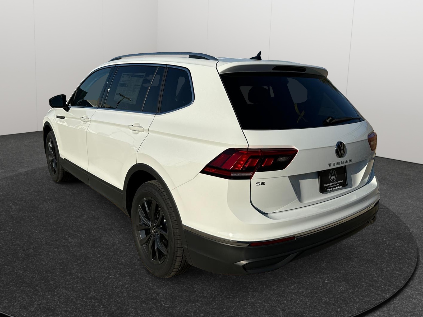 2024 Volkswagen Tiguan SE 4