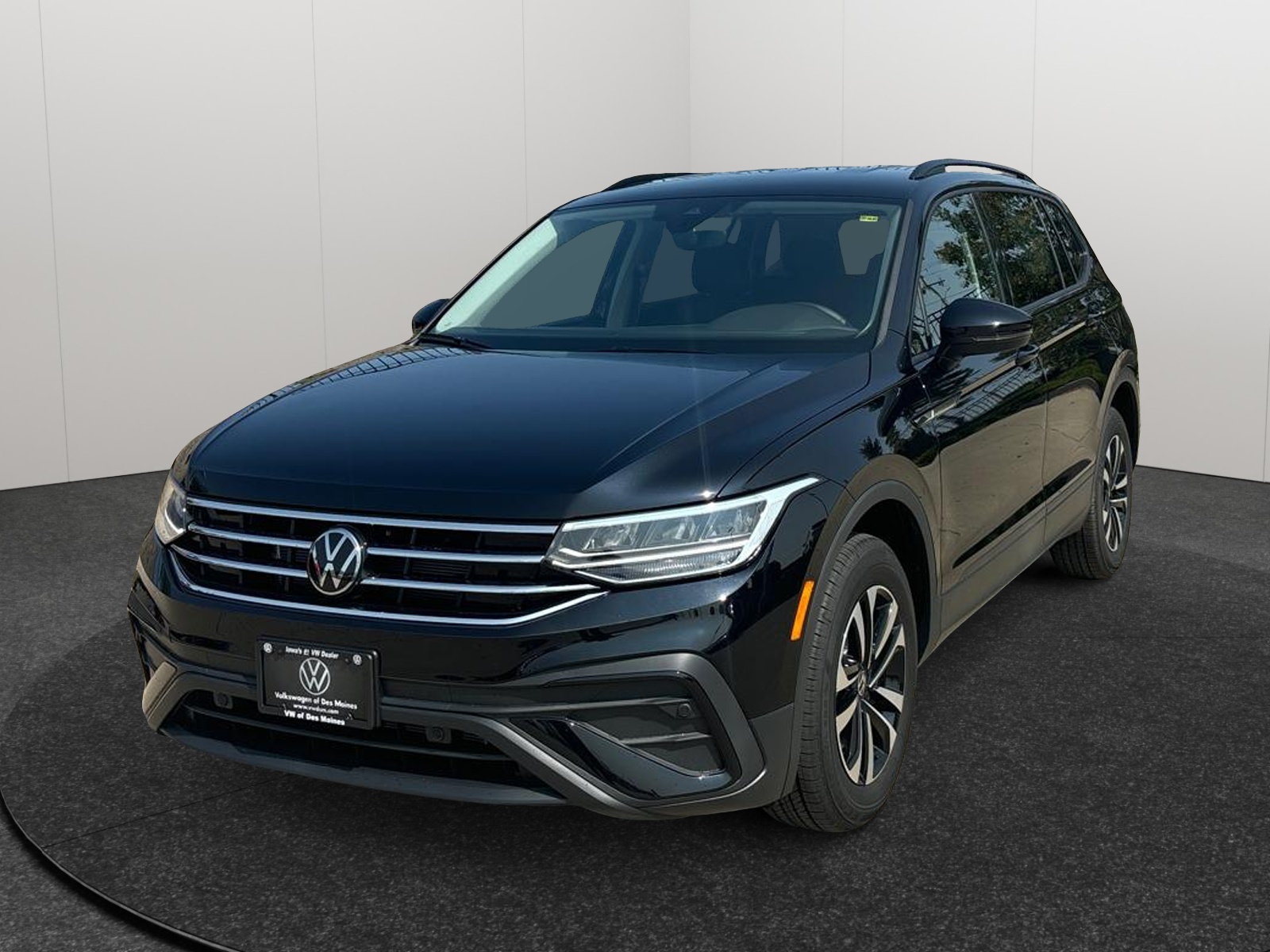 2024 Volkswagen Tiguan S 1