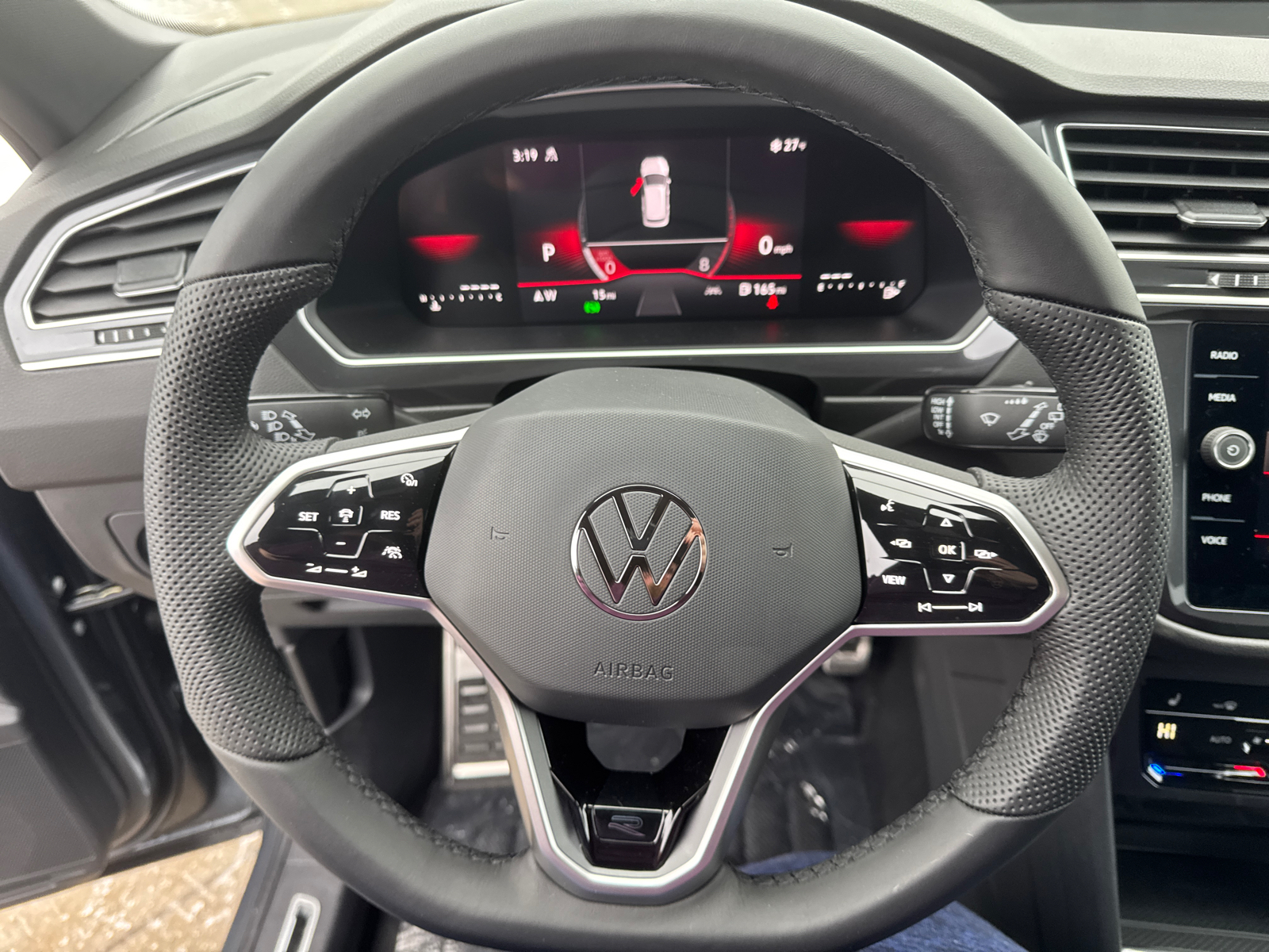 2024 Volkswagen Tiguan SE R-Line Black 15