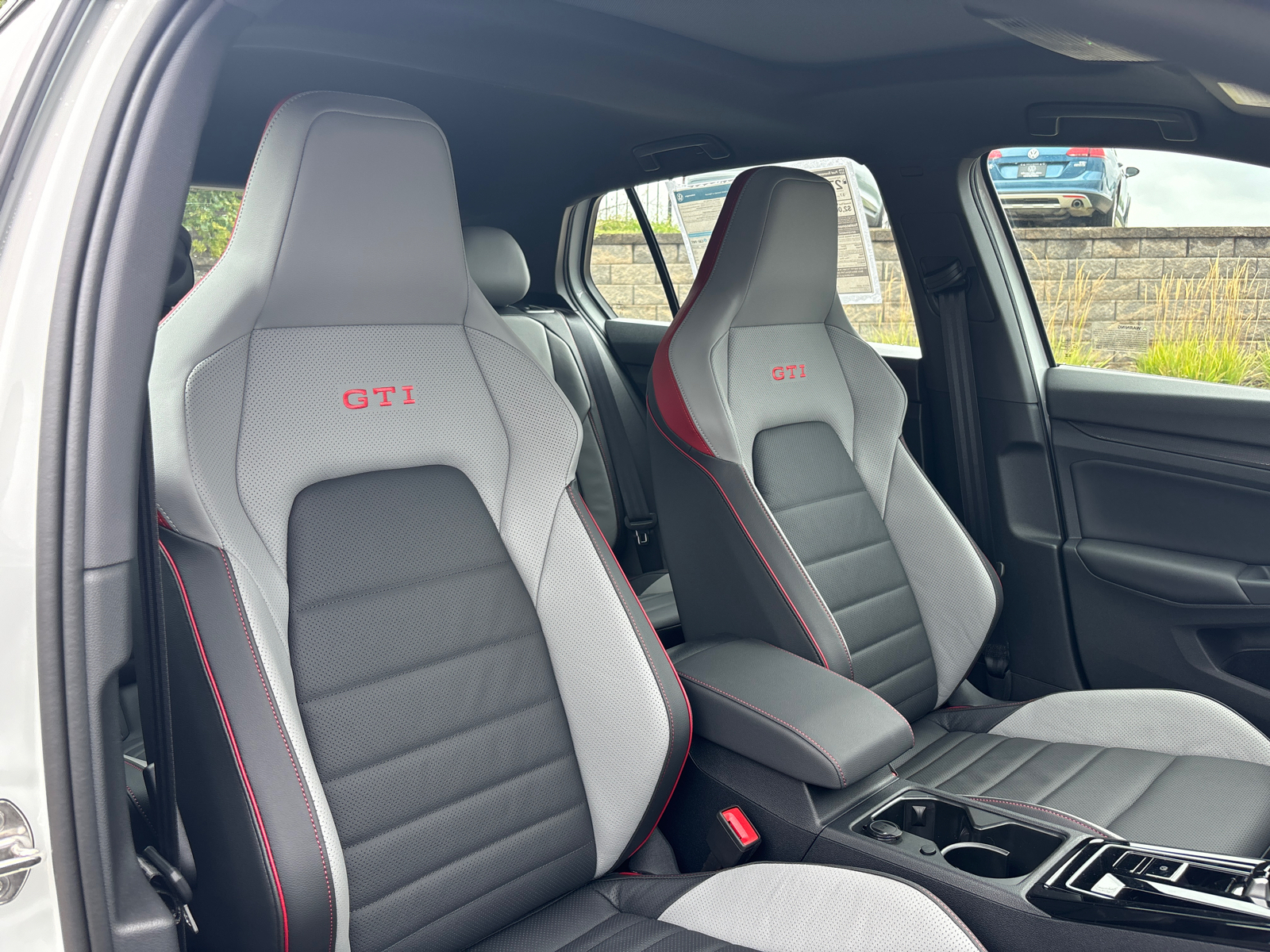 2024 Volkswagen Golf GTI SE 14