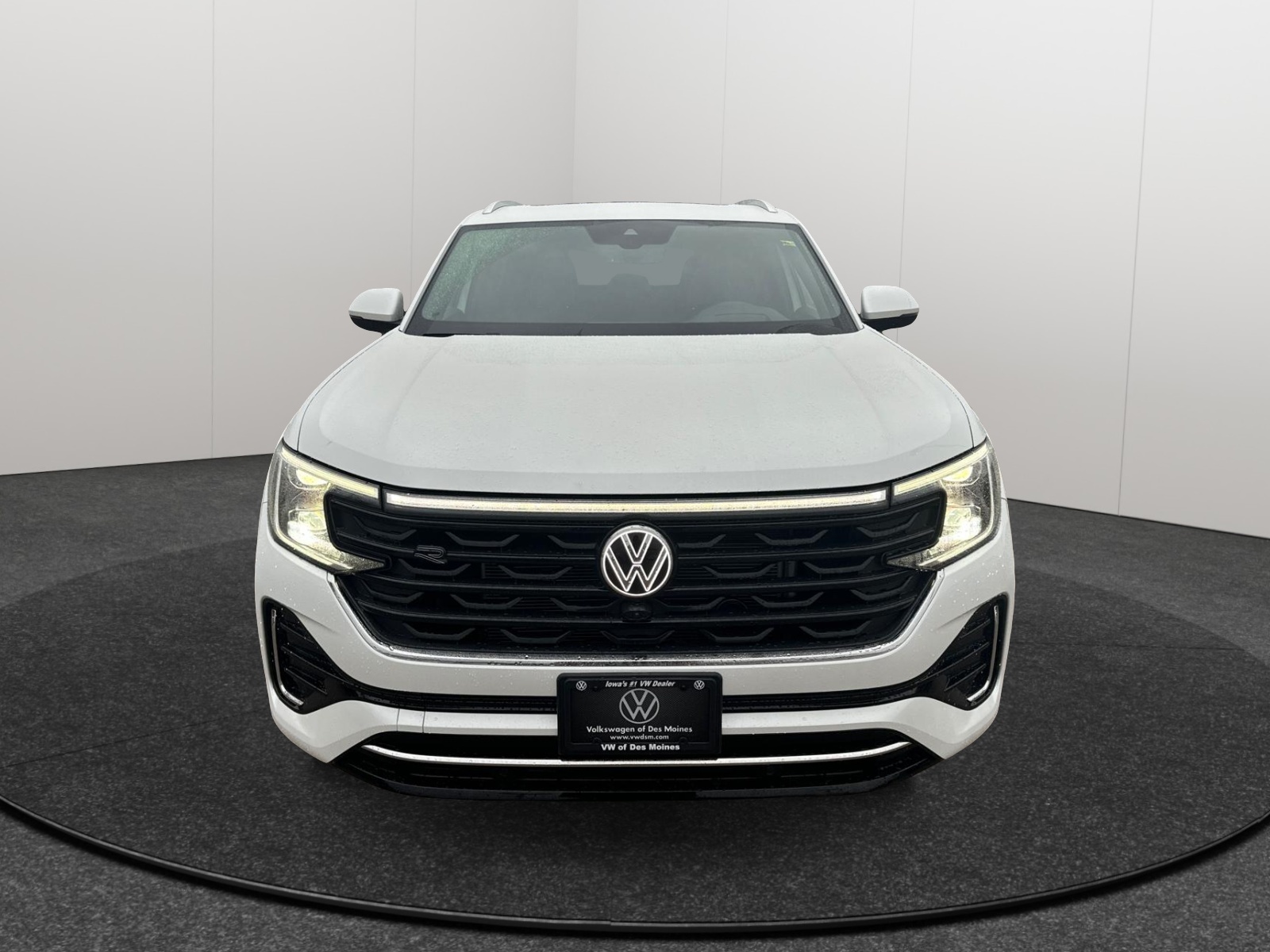 2025 Volkswagen Atlas Cross Sport 2.0T SEL Premium R-Line 7