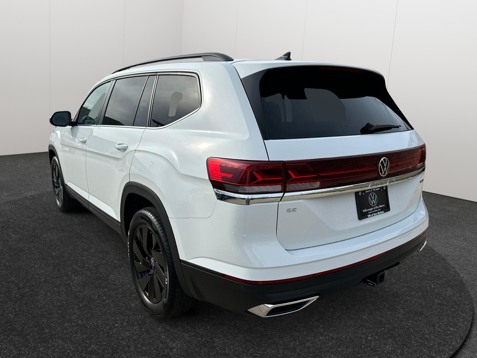 2025 Volkswagen Atlas 2.0T SE w/Technology 4