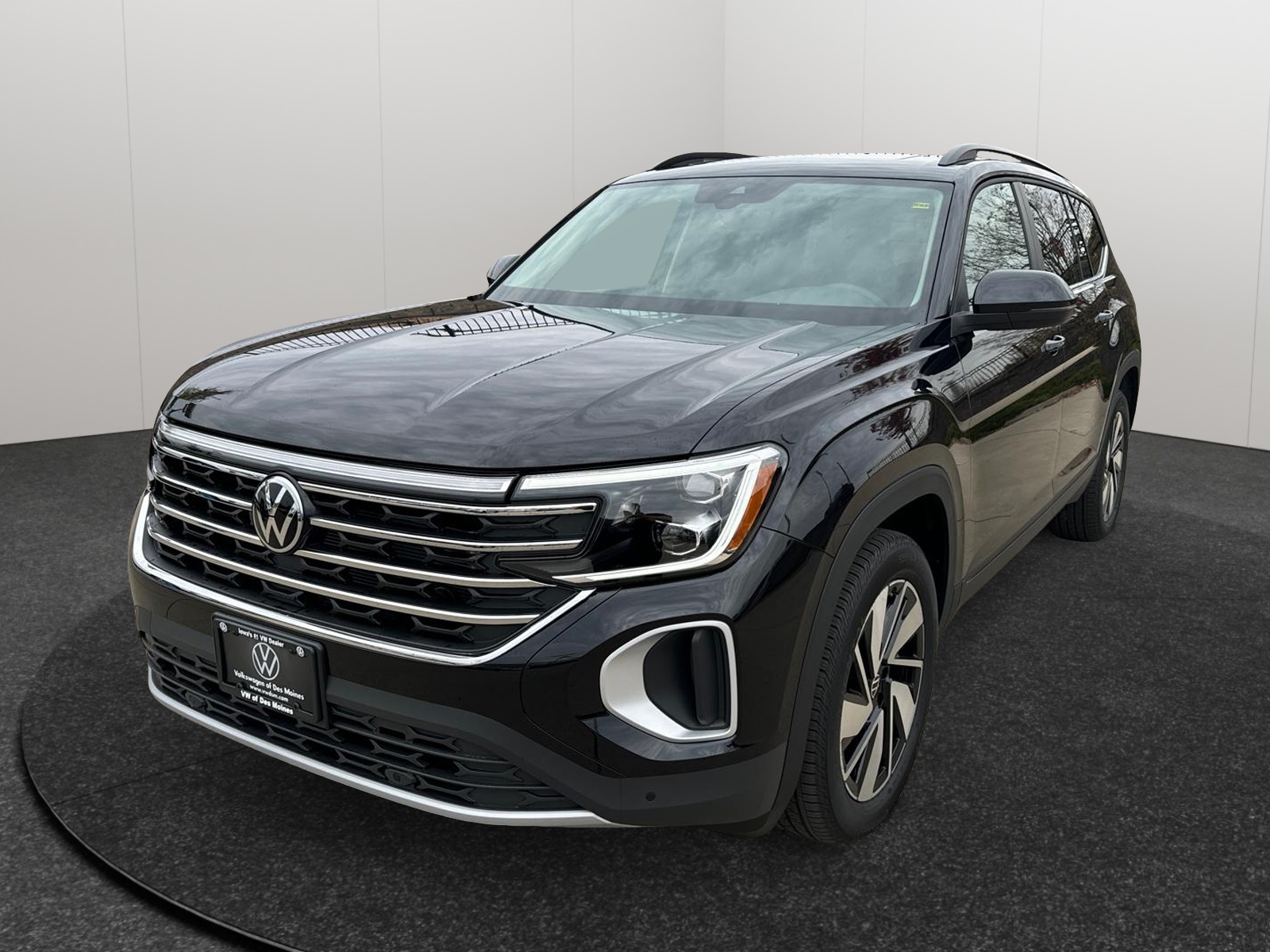 2025 Volkswagen Atlas 2.0T SE w/Technology 1