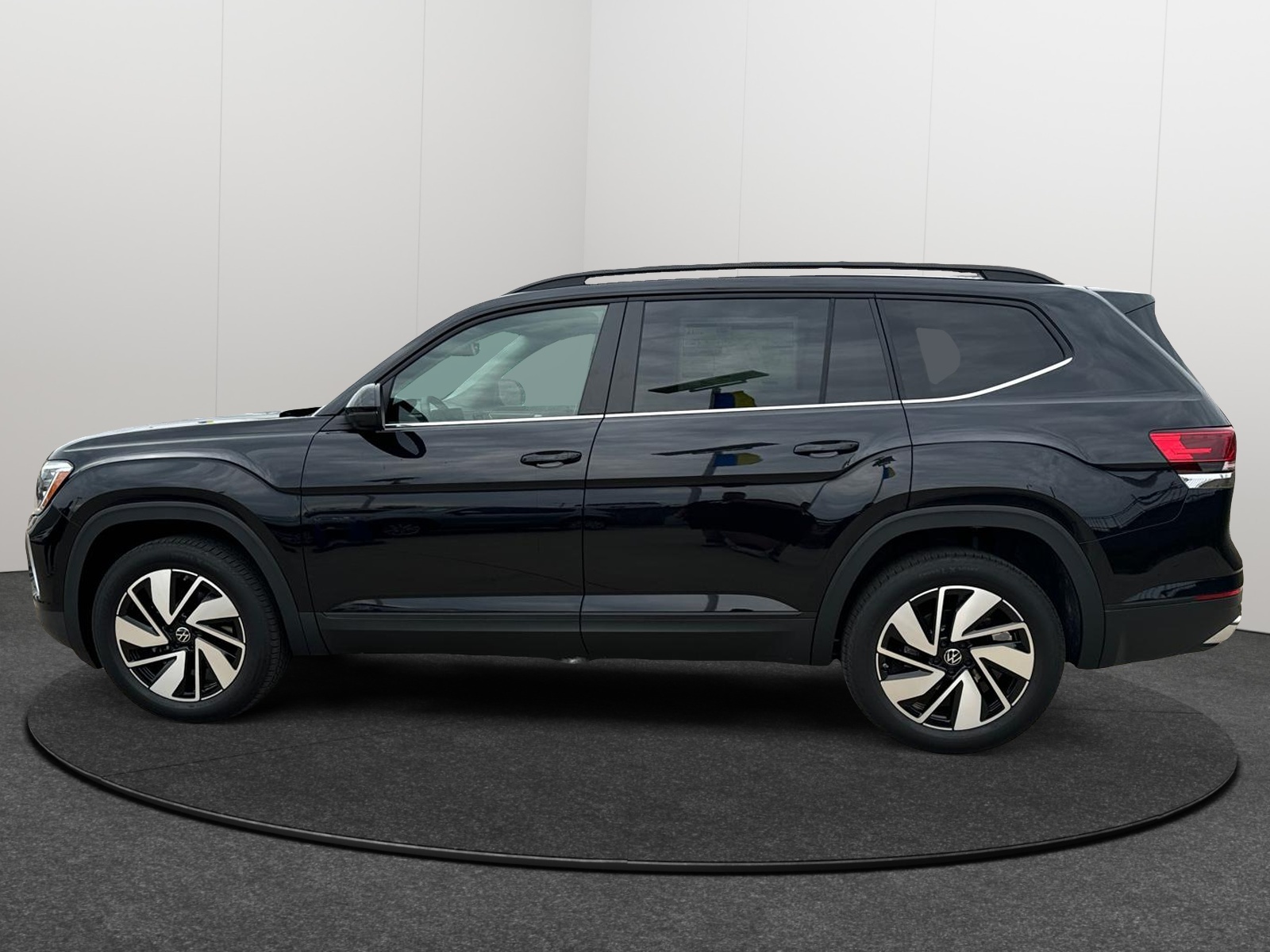 2025 Volkswagen Atlas 2.0T SE w/Technology 3