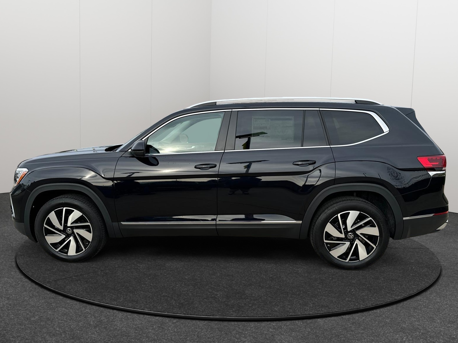 2025 Volkswagen Atlas 2.0T SEL 3