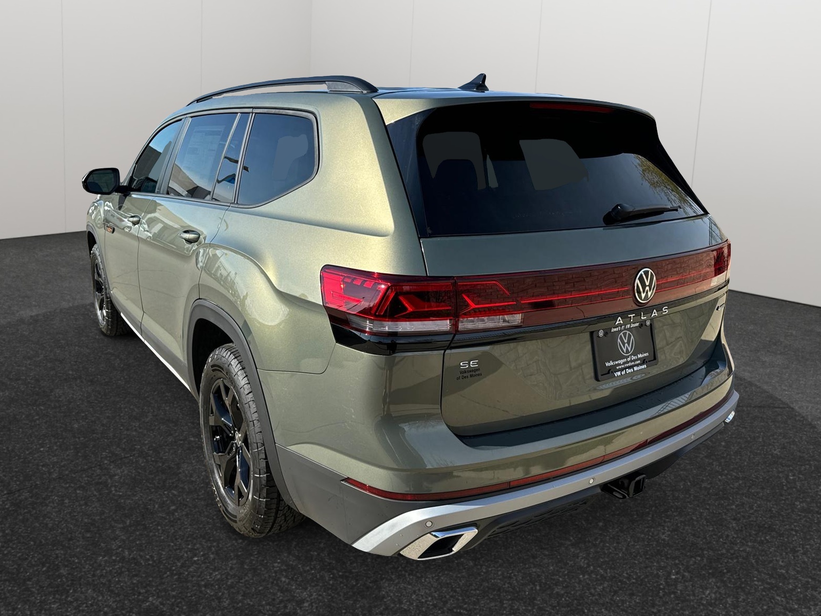 2025 Volkswagen Atlas 2.0T Peak Edition 4