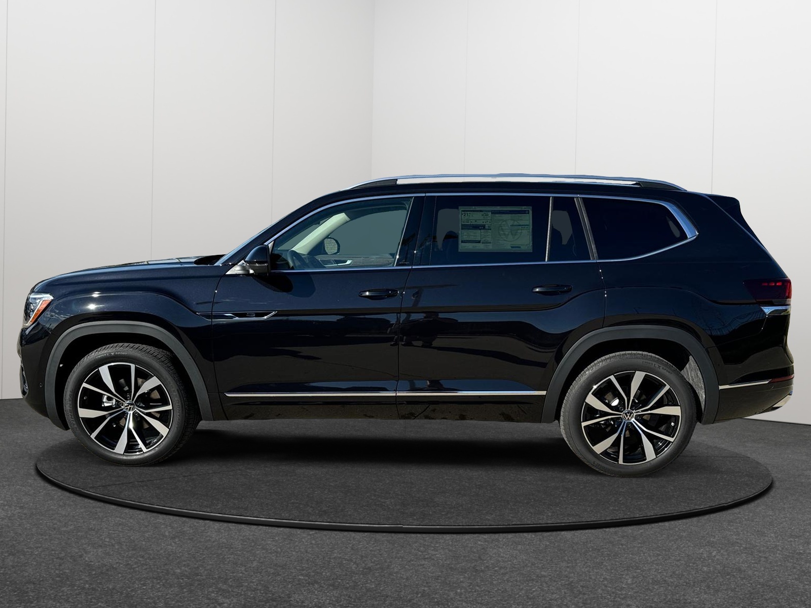 2025 Volkswagen Atlas 2.0T SEL Premium R-Line 3