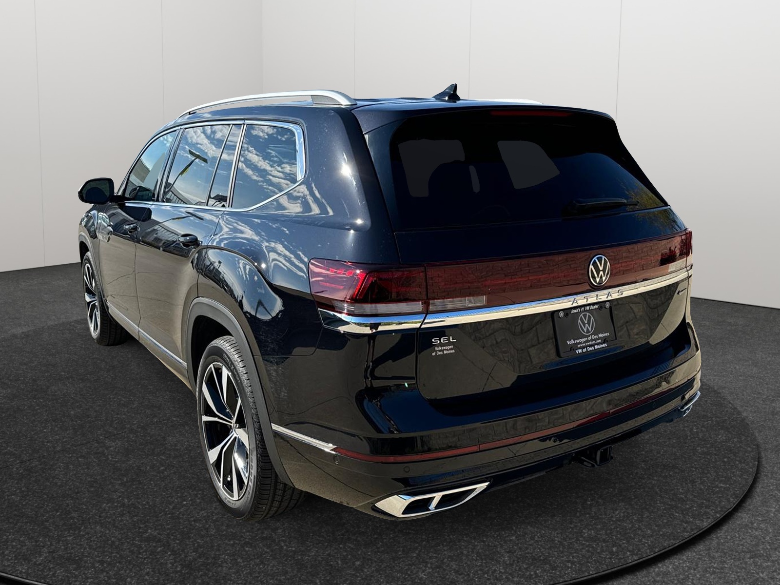 2025 Volkswagen Atlas 2.0T SEL Premium R-Line 4