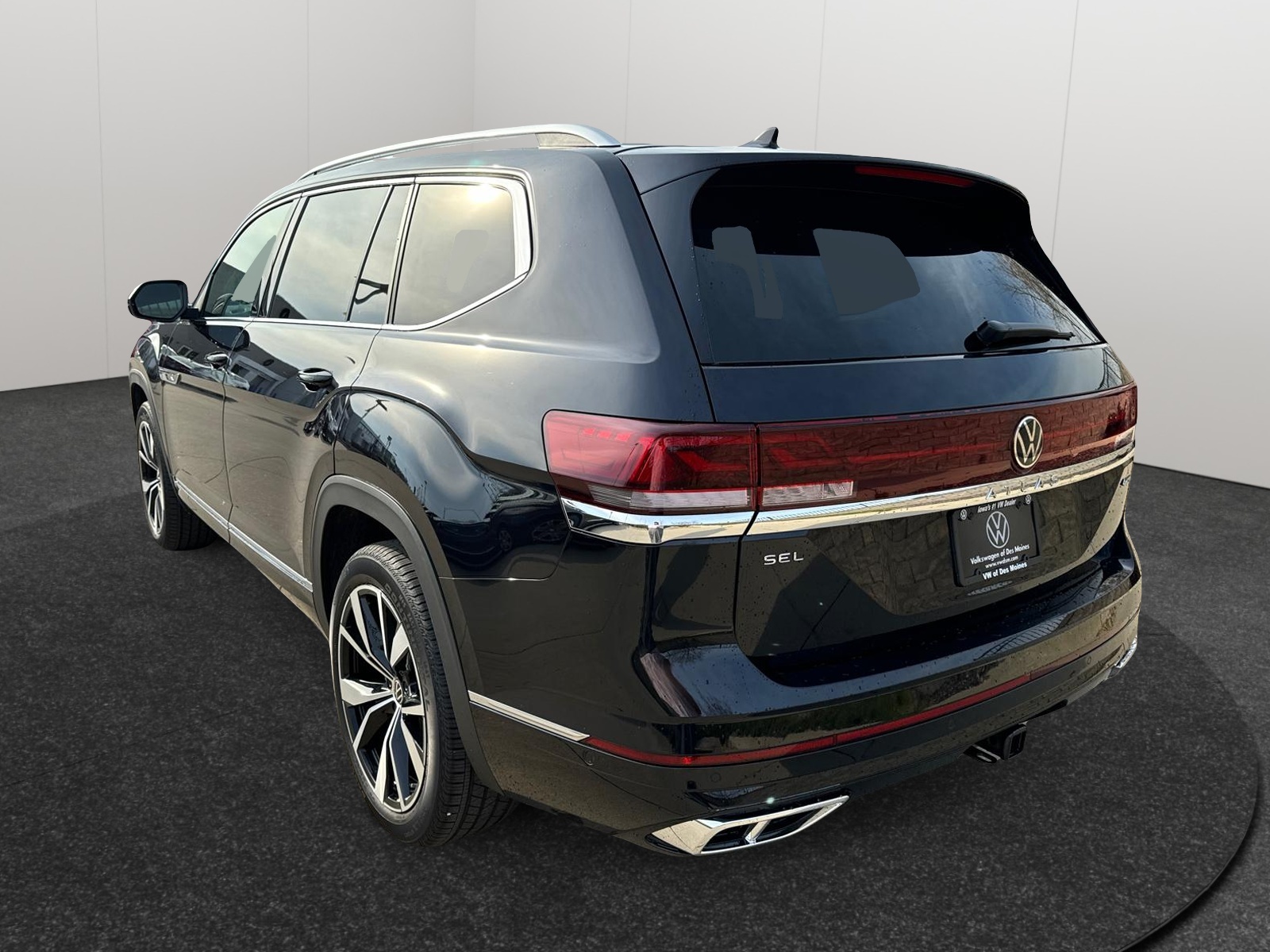 2025 Volkswagen Atlas 2.0T SEL Premium R-Line 4