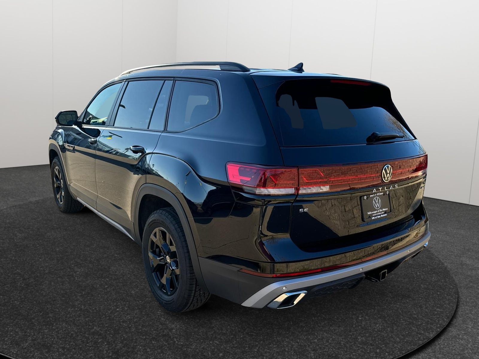 2025 Volkswagen Atlas 2.0T Peak Edition 3