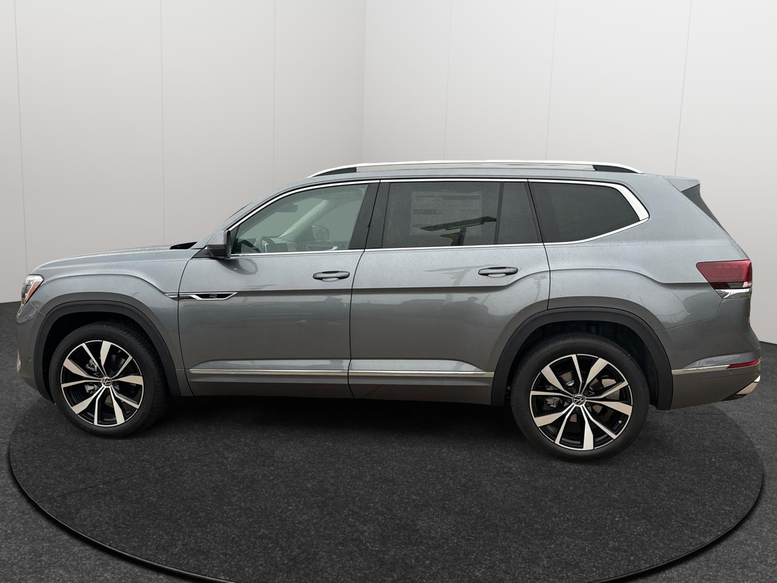 2025 Volkswagen Atlas 2.0T SEL Premium R-Line 3