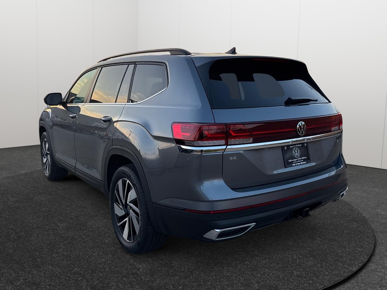 2025 Volkswagen Atlas 2.0T SE w/Technology 4