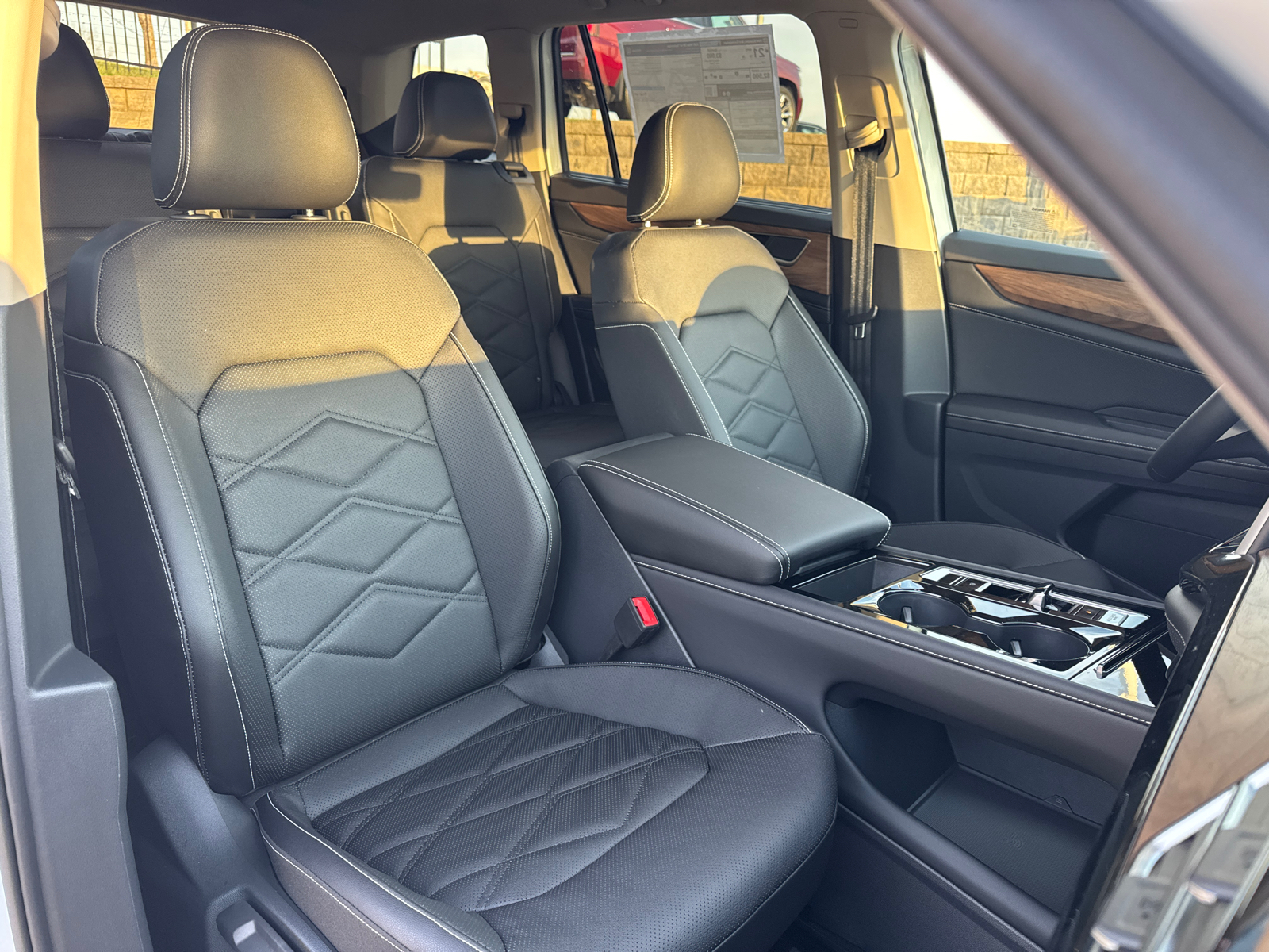 2025 Volkswagen Atlas 2.0T SE w/Technology 15