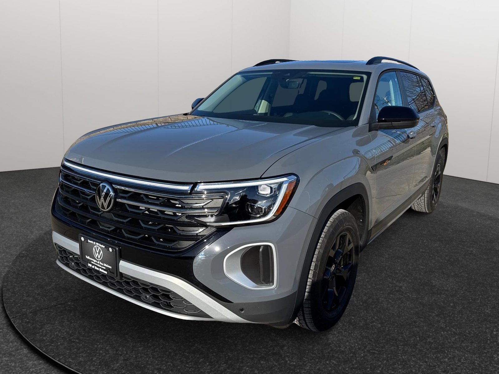 2025 Volkswagen Atlas 2.0T Peak Edition 1