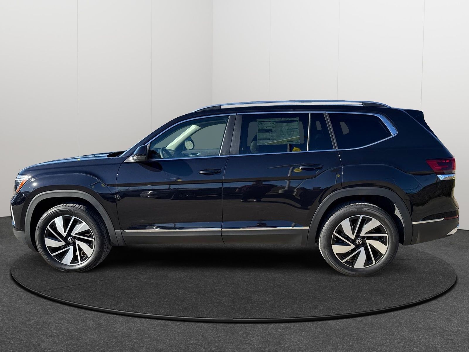 2025 Volkswagen Atlas 2.0T SEL 3