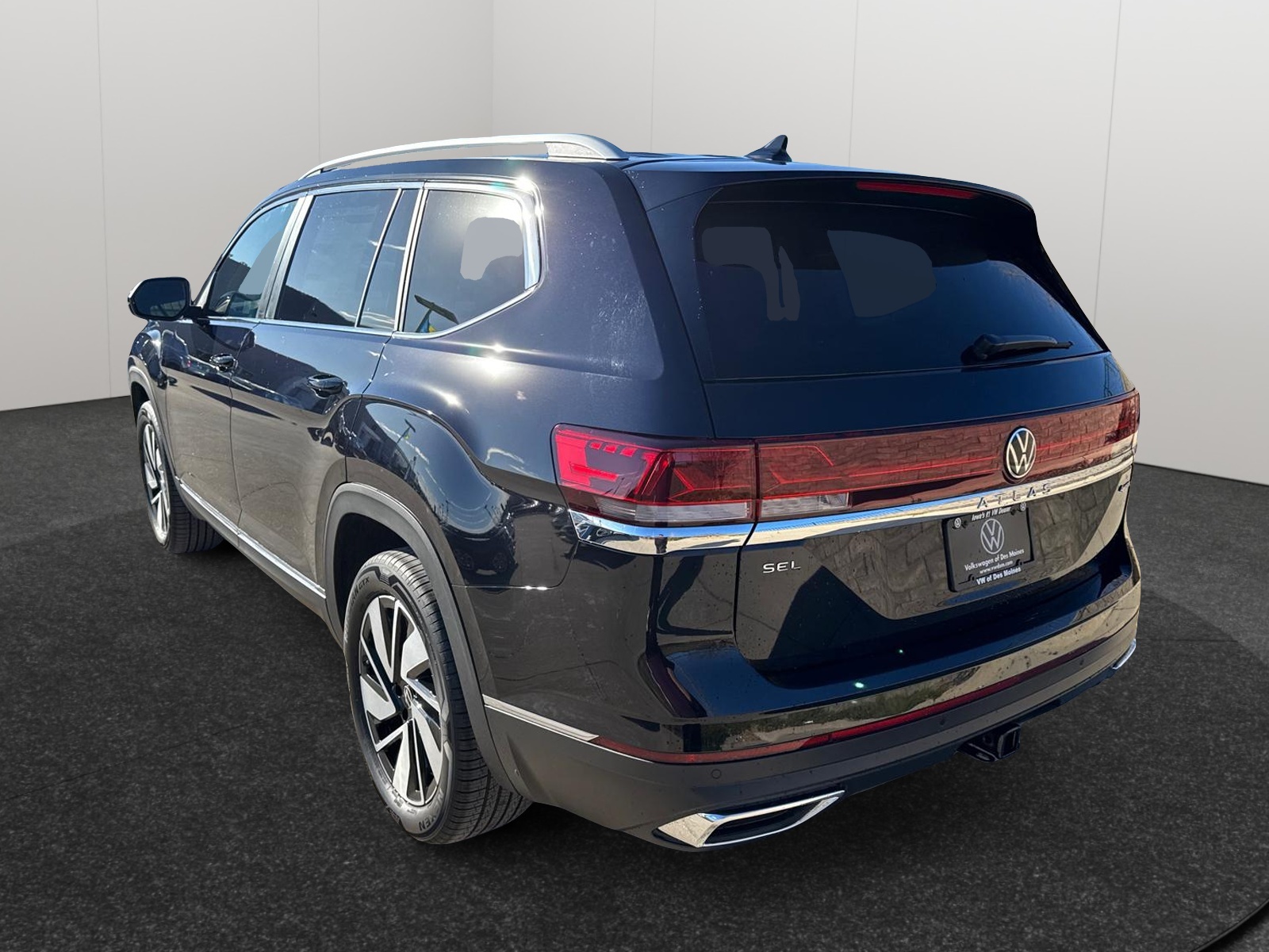 2025 Volkswagen Atlas 2.0T SEL 4