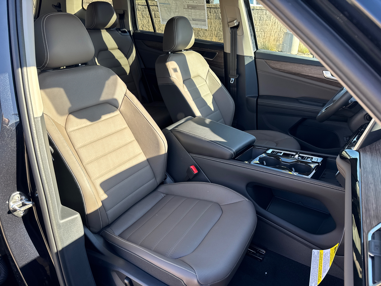 2025 Volkswagen Atlas 2.0T SEL 15